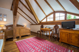 палац садиба готель ресторан нічліги апартаменти номери відпочинок в Польщі Мазури